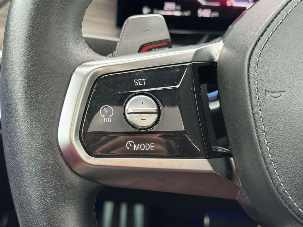 Used 2023 BMW 760i xDrive w/ Parking Assistance Package AWD/4WD image 24