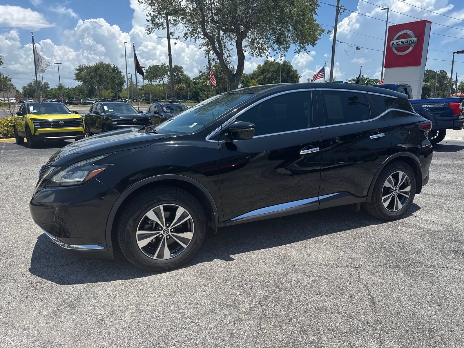 Certified 2020 Nissan Murano S w/ Technology Package FWD image 2