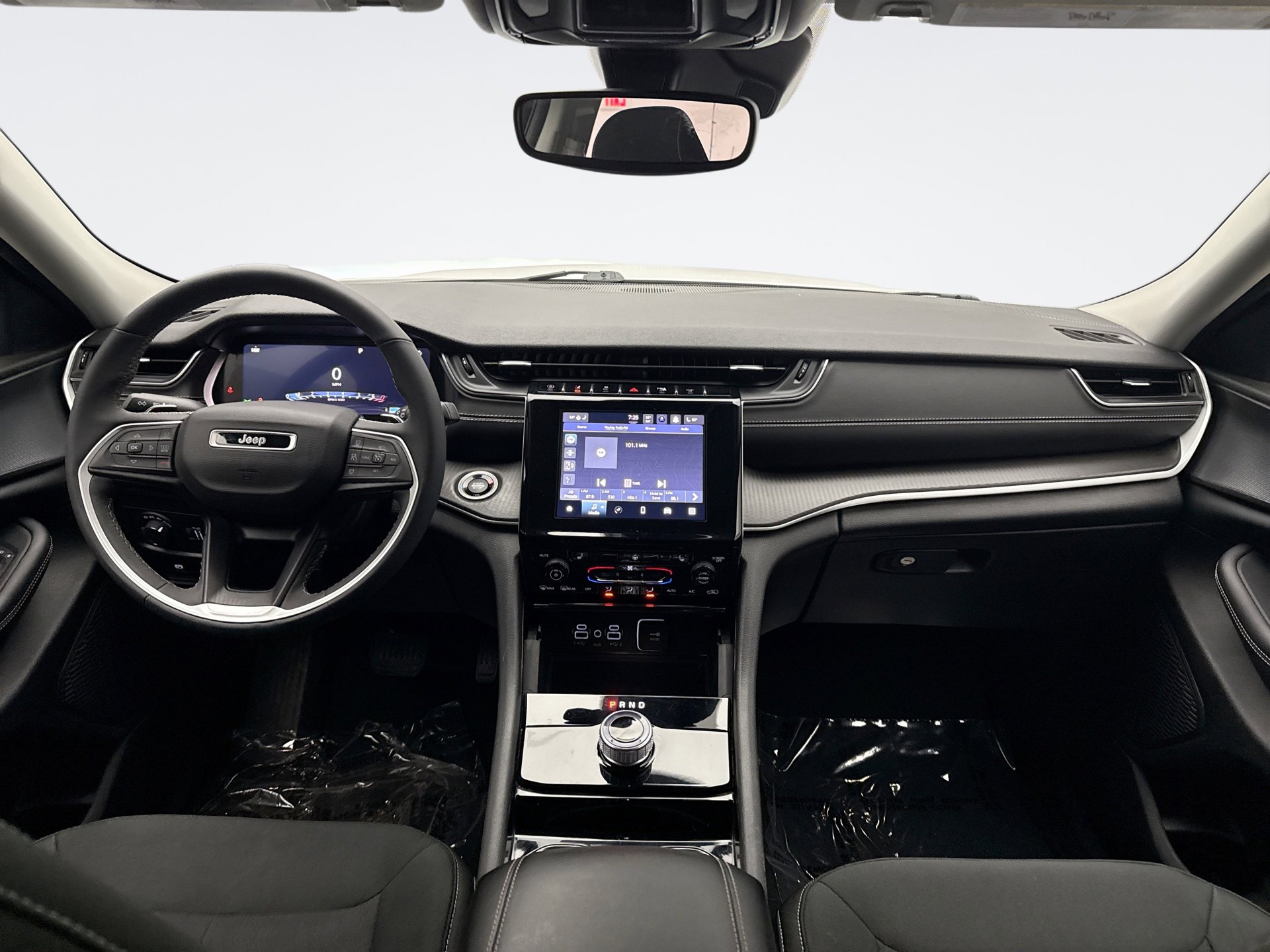 Used 2023 Jeep Grand Cherokee L Laredo w/ Luxury Tech Group I image 14