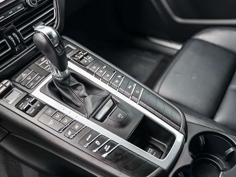 Used 2021 Porsche Macan S AWD/4WD image 26
