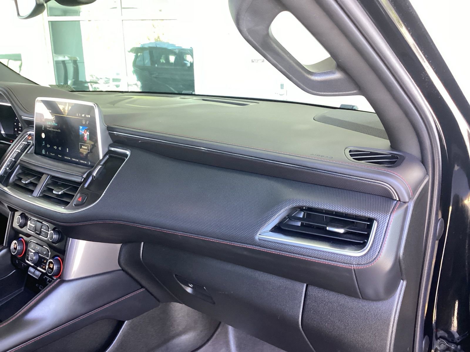 Used 2022 Chevrolet Tahoe RST w/ Sport Performance Package image 17