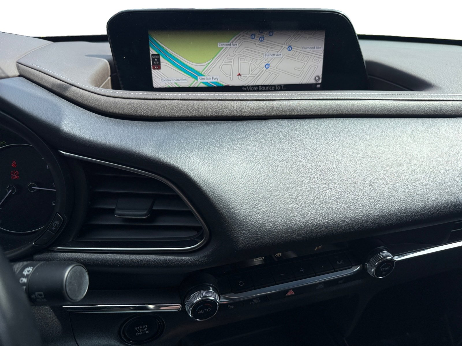 Used 2023 MAZDA CX-30 AWD 2.5 S w/ Premium Package image 12