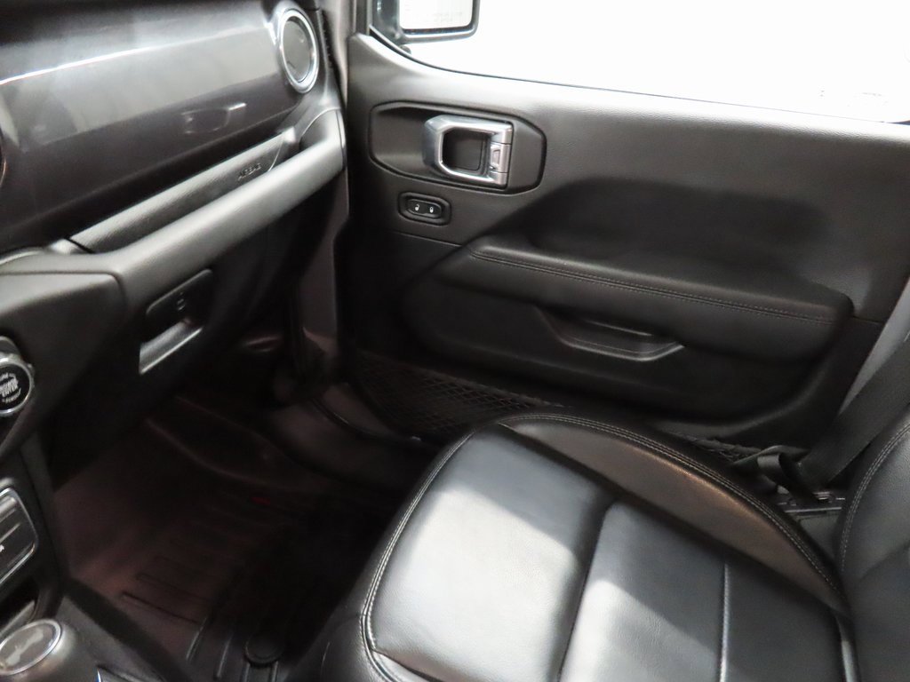 Used 2021 Jeep Wrangler Unlimited Sahara image 23