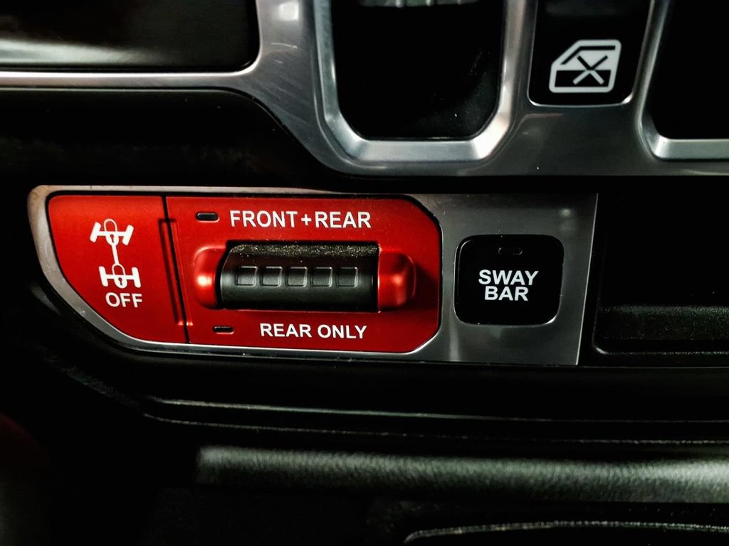 Used 2018 Jeep Wrangler Unlimited Rubicon AWD/4WD image 22