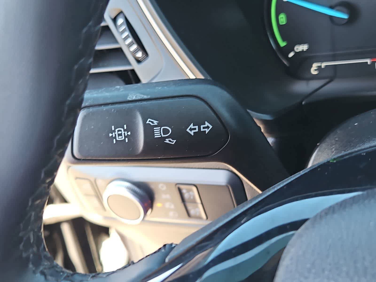 Used 2022 Ford Escape SE w/ Convenience Package FWD image 30