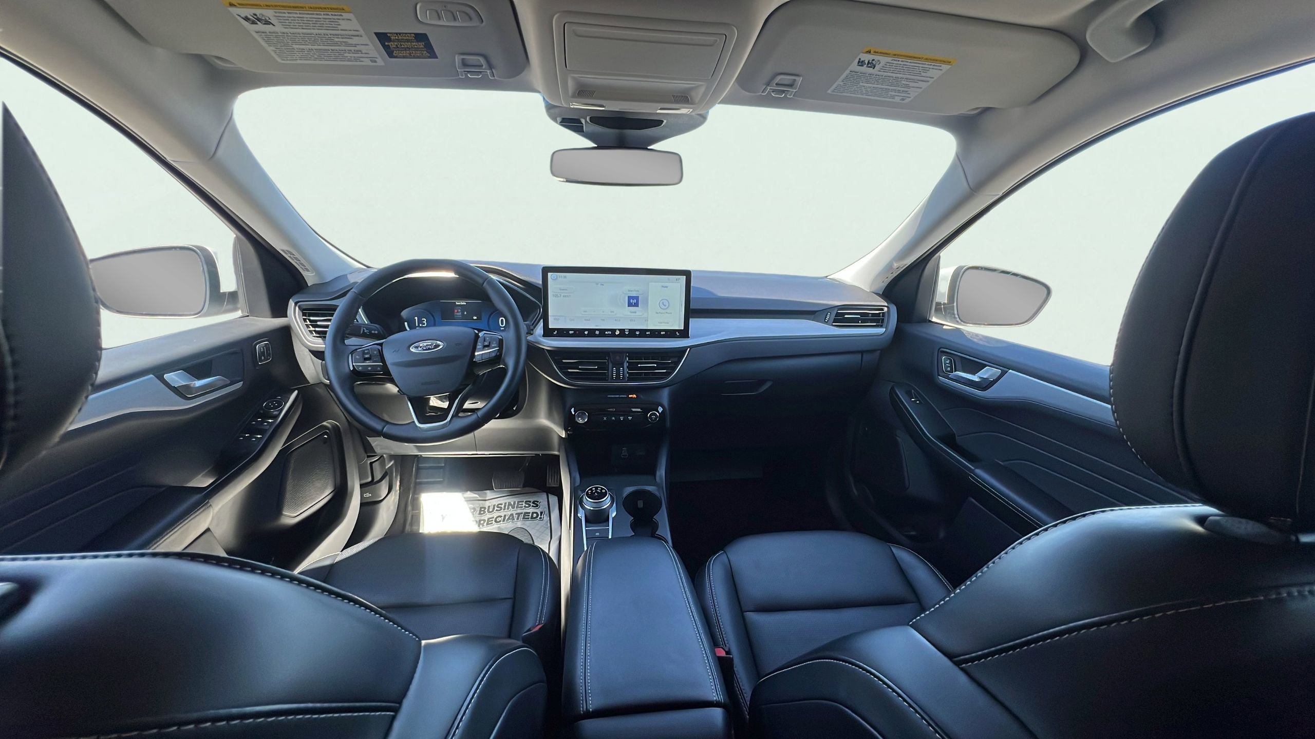 Used 2025 Ford Escape Platinum AWD/4WD image 18