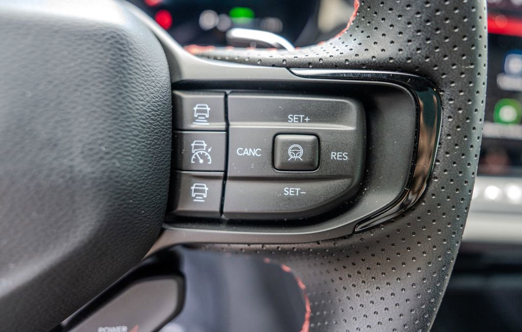 Used 2024 Dodge Charger R/T w/ Plus Group image 7