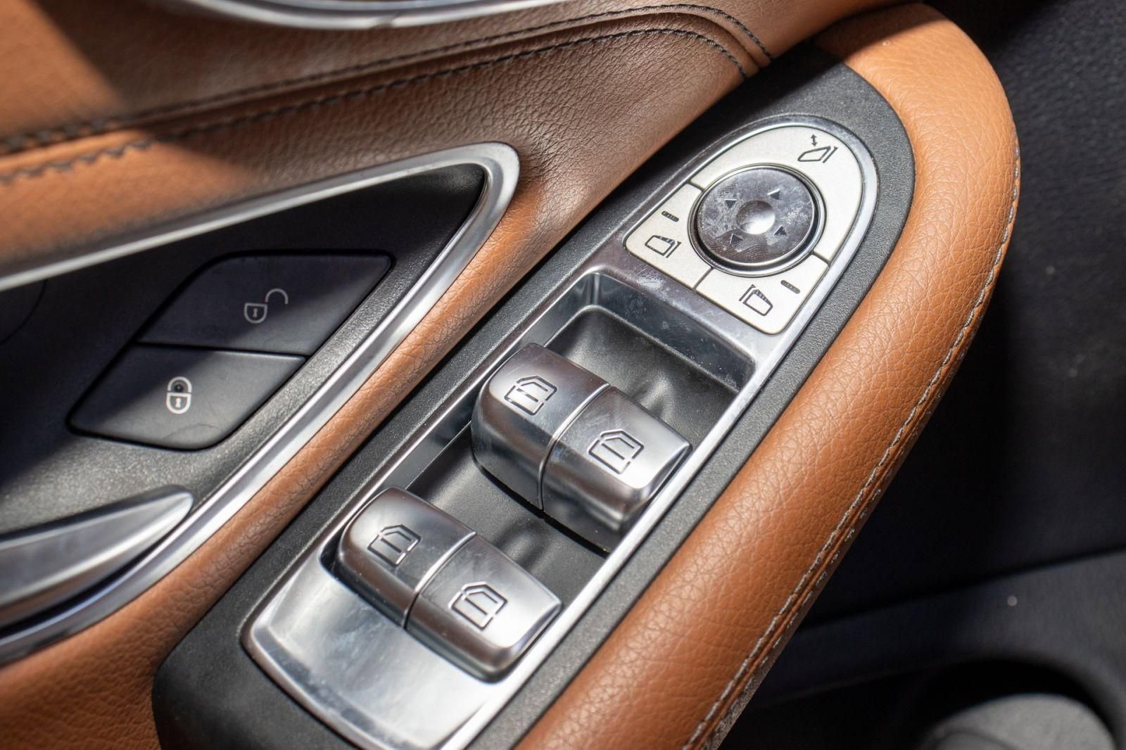 Used 2018 Mercedes-Benz C 300 Cabriolet w/ Premium Package image 23