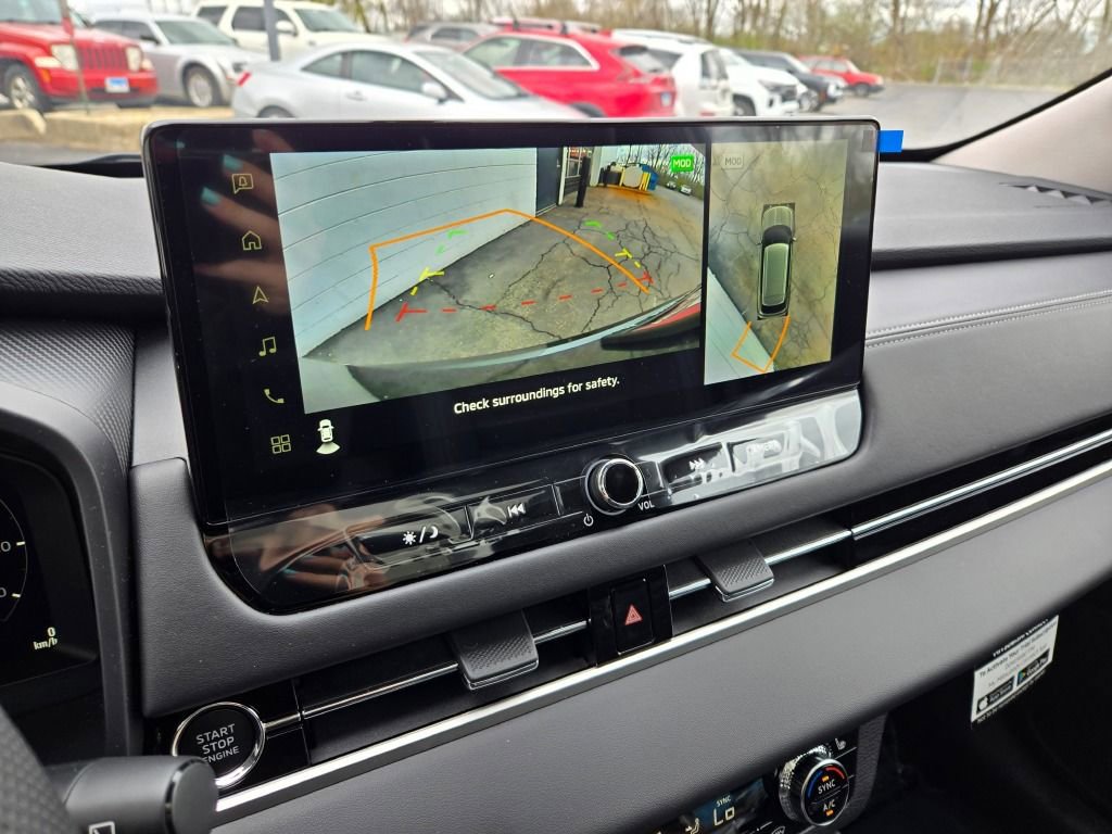 New 2025 Mitsubishi Outlander SE image 28