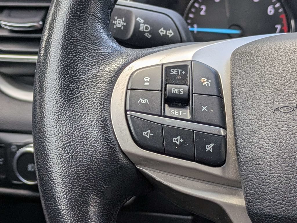 Used 2021 Ford Explorer XLT w/ Equipment Group 202A RWD image 27