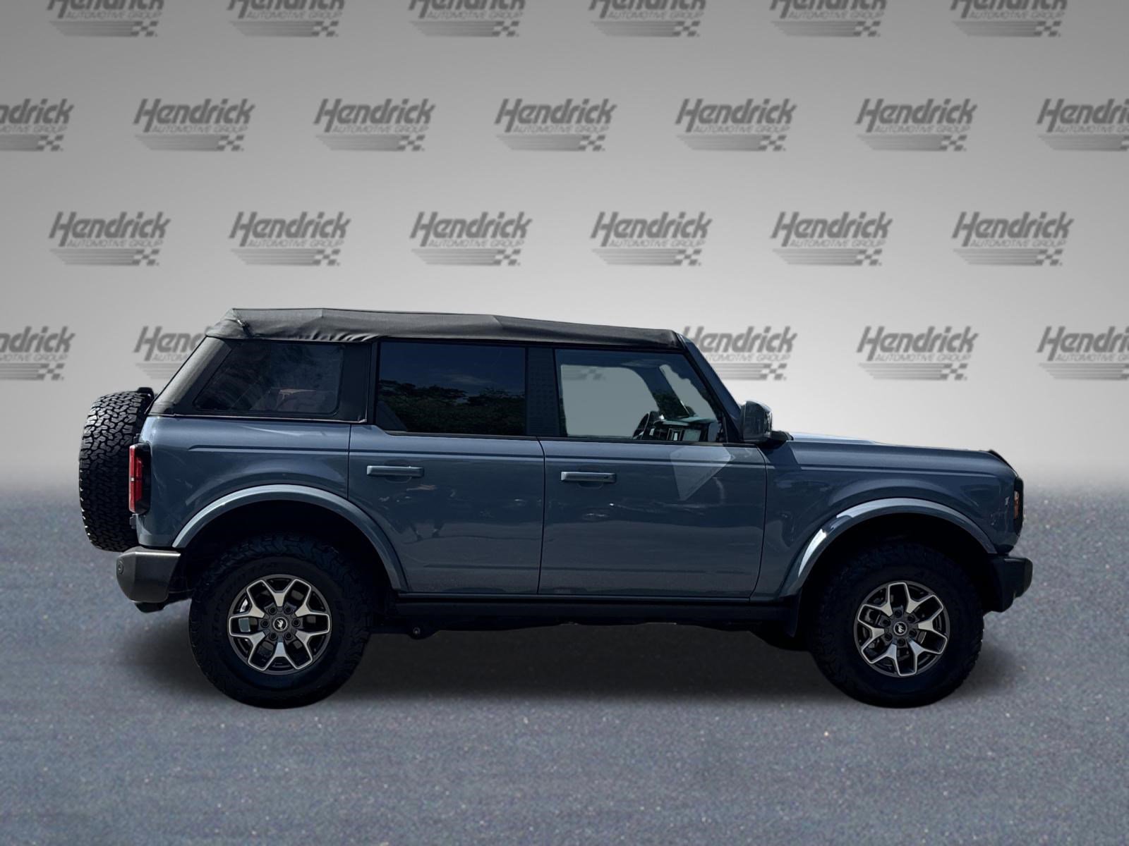 Used 2023 Ford Bronco Outer Banks image 10