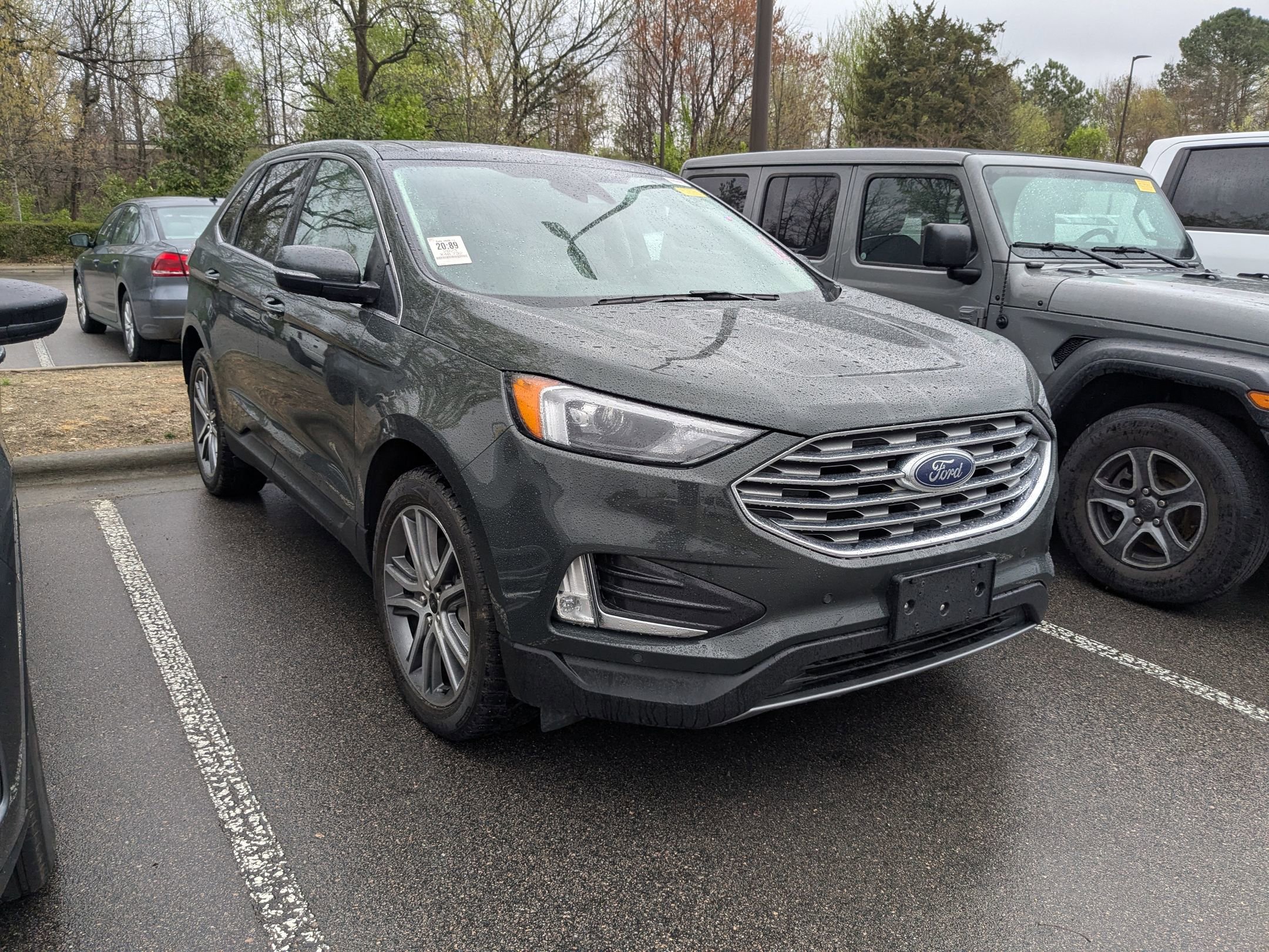 Used 2023 Ford Edge Titanium image 1