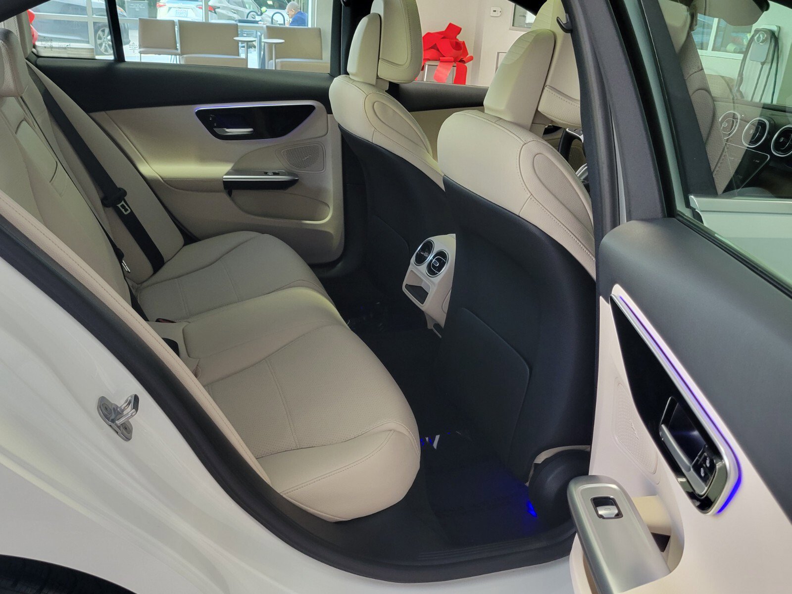 Used 2024 Mercedes-Benz C 300 4MATIC Sedan image 16