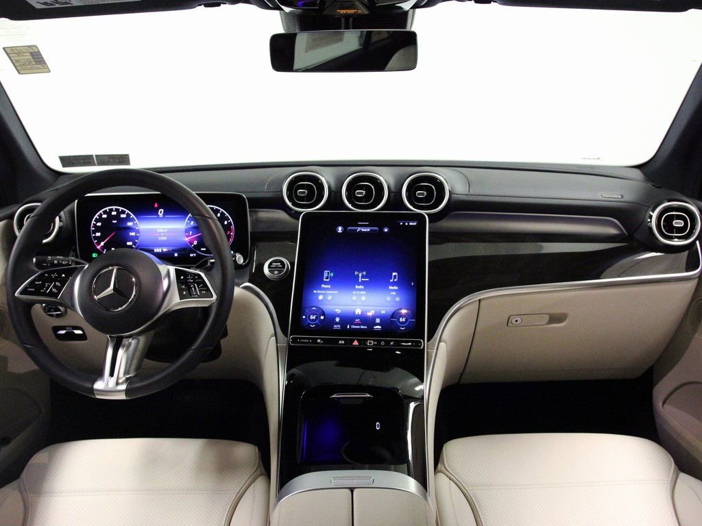 Certified 2024 Mercedes-Benz GLC 300 4MATIC image 2