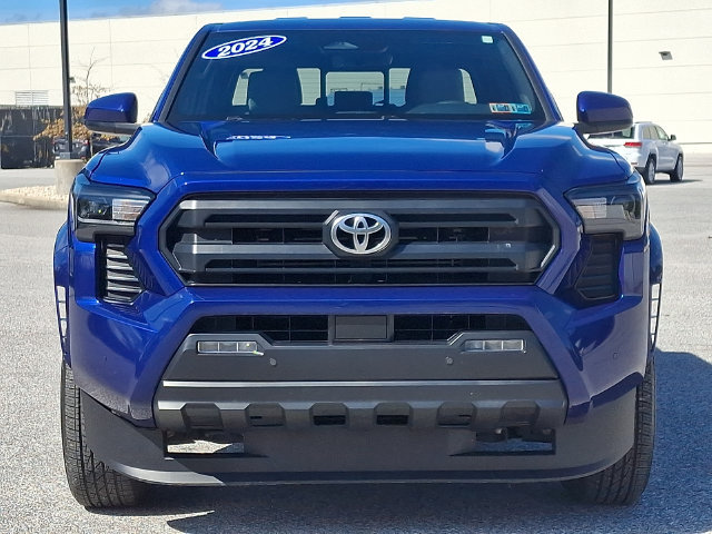 Used 2024 Toyota Tacoma SR5 AWD/4WD image 5