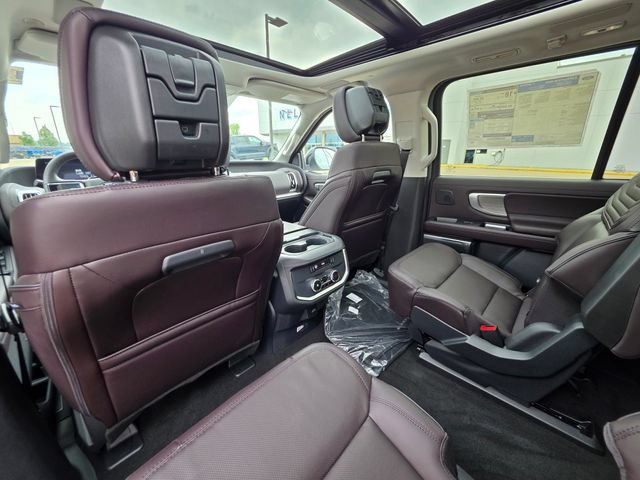 New 2027 Ford Expedition Max Platinum w/ Platinum Ultimate Package AWD/4WD image 14