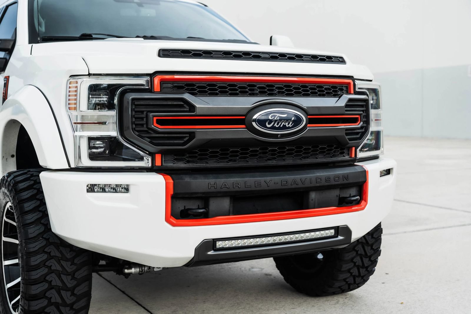Used 2020 Ford F250 Lariat w/ Lariat Ultimate Package AWD/4WD image 11