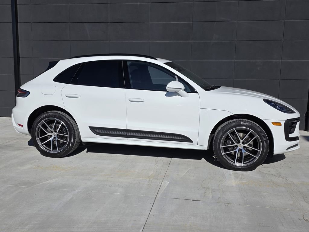 New 2025 Porsche Macan Turbo image 7