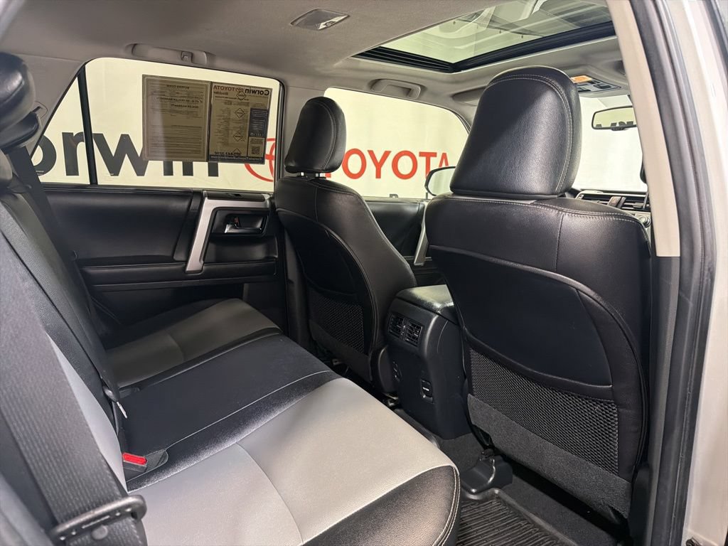 Used 2018 Toyota 4Runner SR5 Premium AWD/4WD image 12