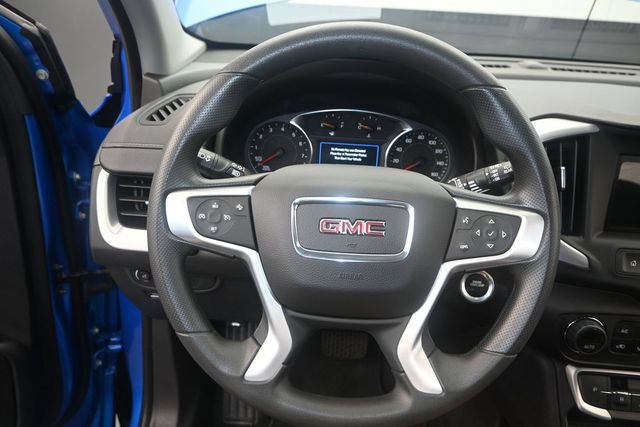 Used 2024 GMC Terrain SLE w/ Driver Convenience Package FWD image 8