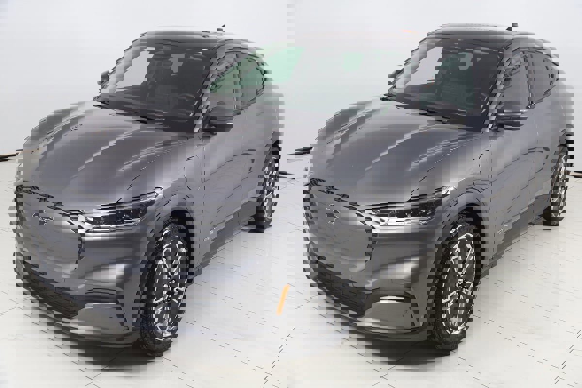 Used 2021 Ford Mustang Mach-E Select w/ Comfort/Appearance Package image 23