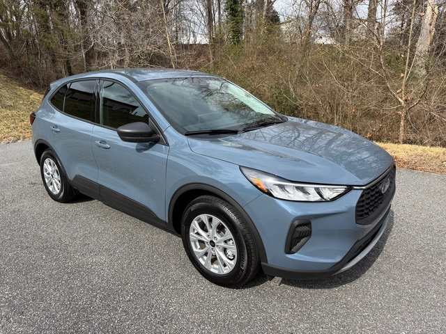 Used 2025 Ford Escape Active w/ Tech Pack #1 image 4