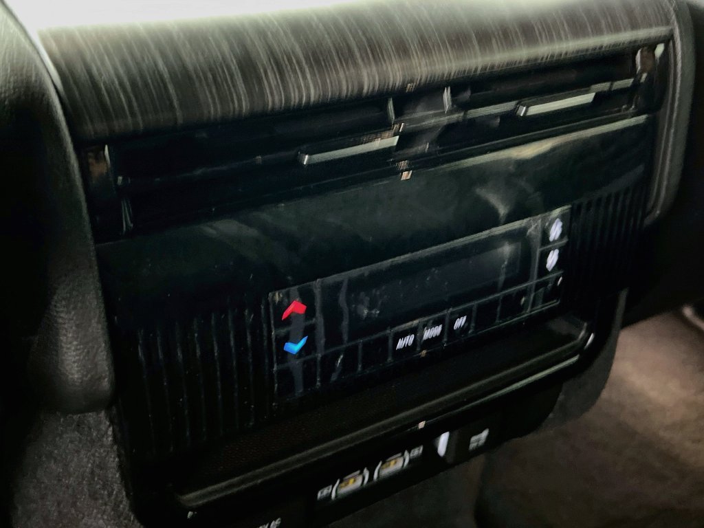 Used 2023 Jeep Wagoneer Series II AWD/4WD image 29