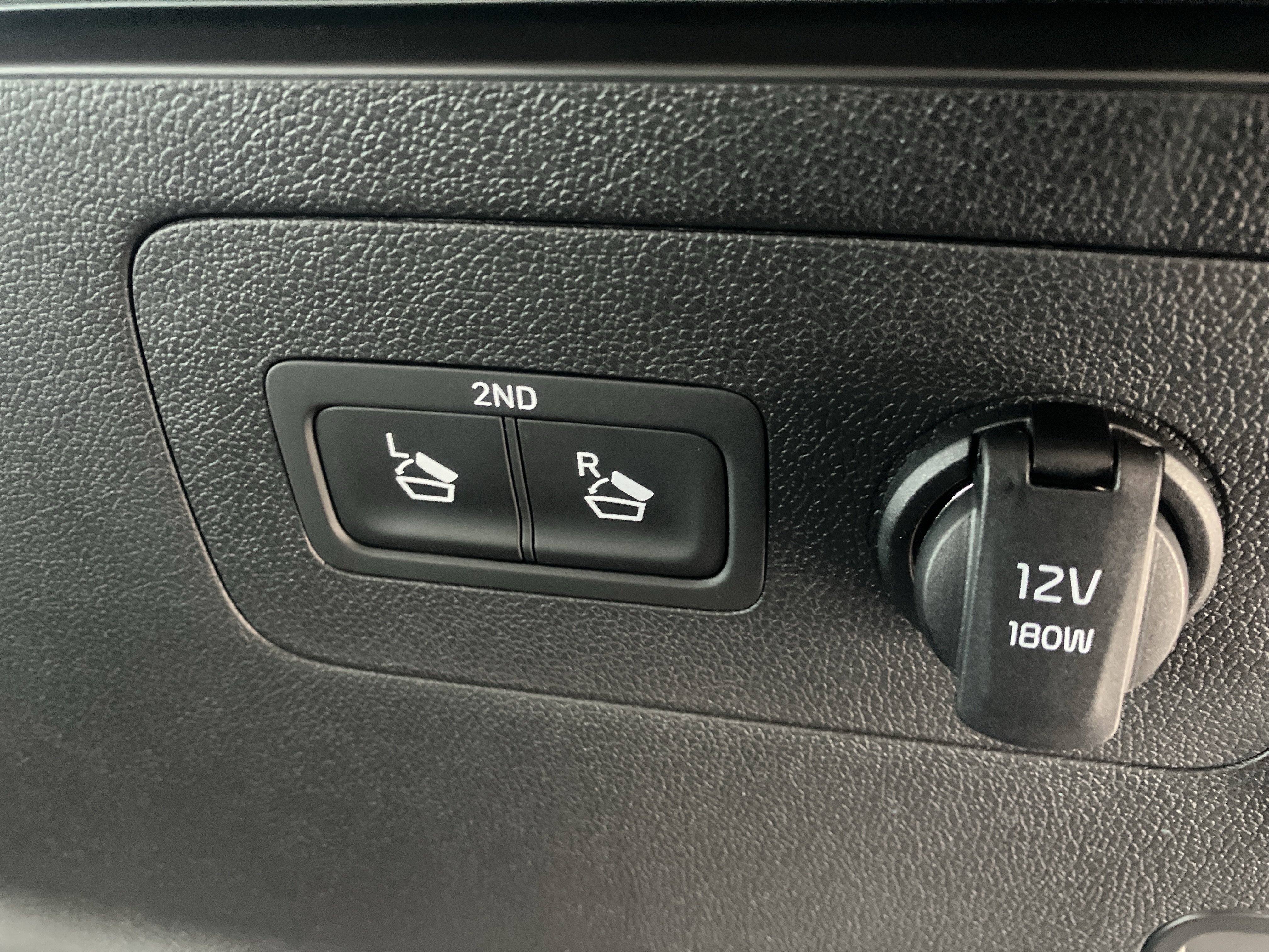 Used 2025 Kia Sorento EX FWD image 14