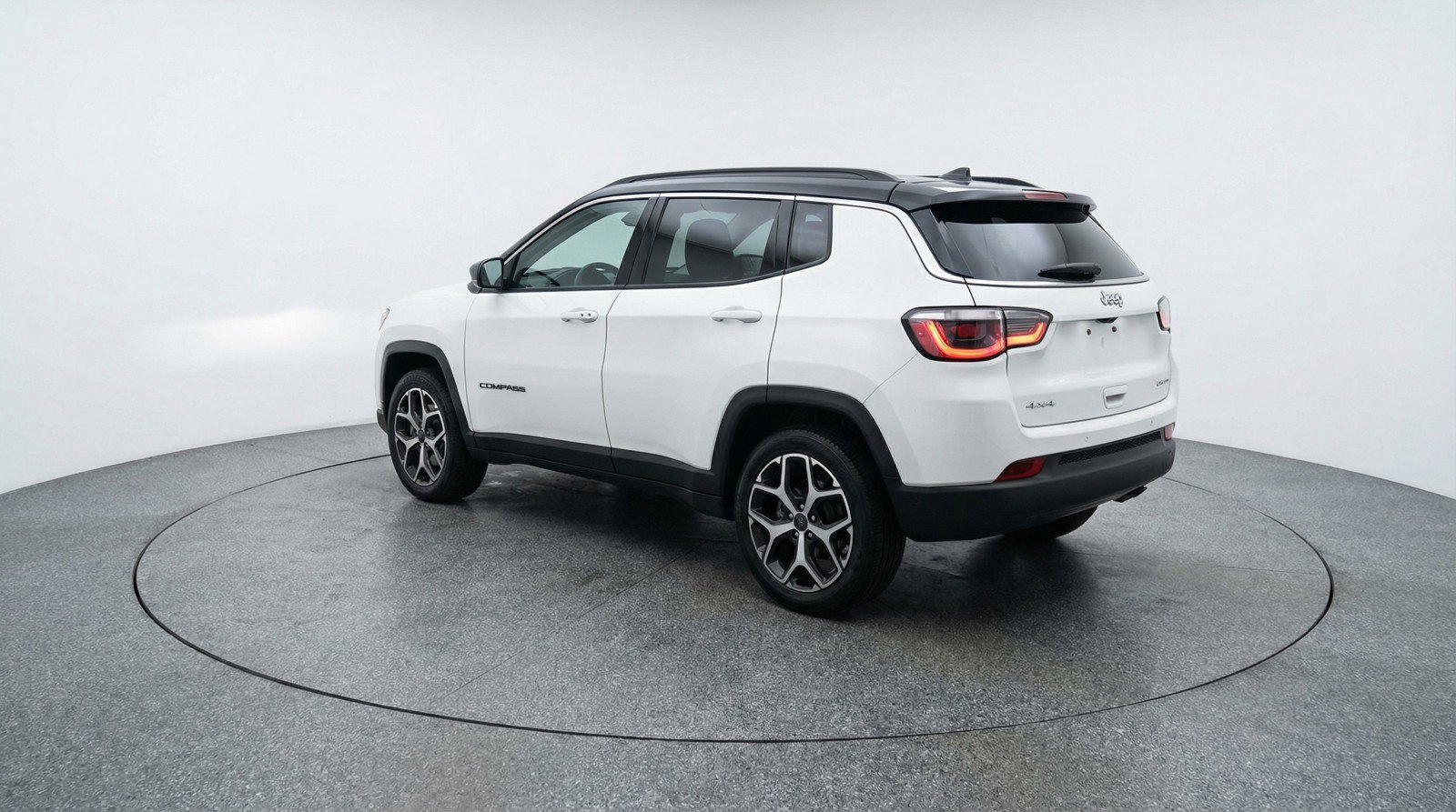 Used 2025 Jeep Compass Limited AWD/4WD image 6