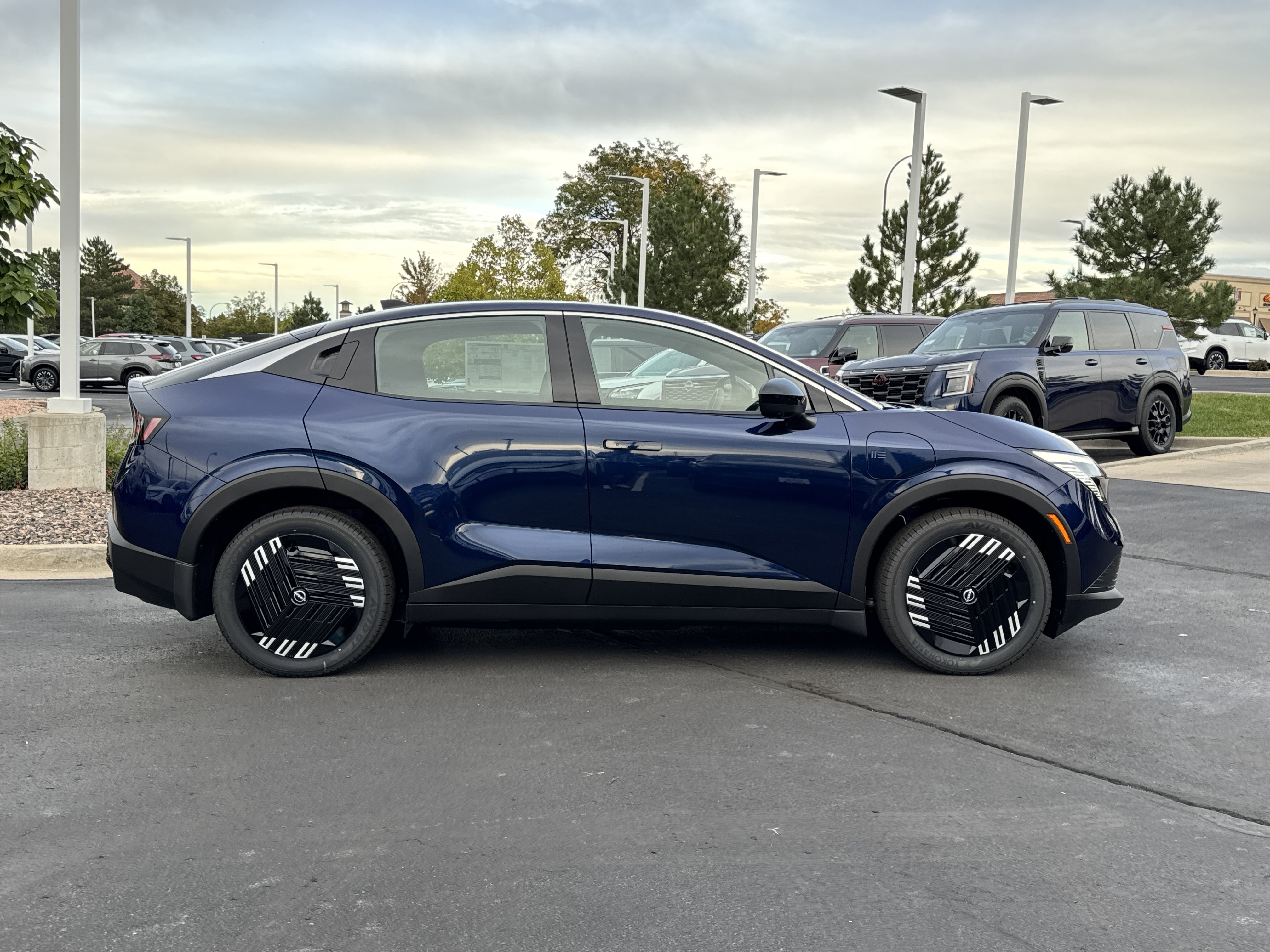 New 2026 Nissan Leaf w/ Floor Mat Package (S+) FWD image 2