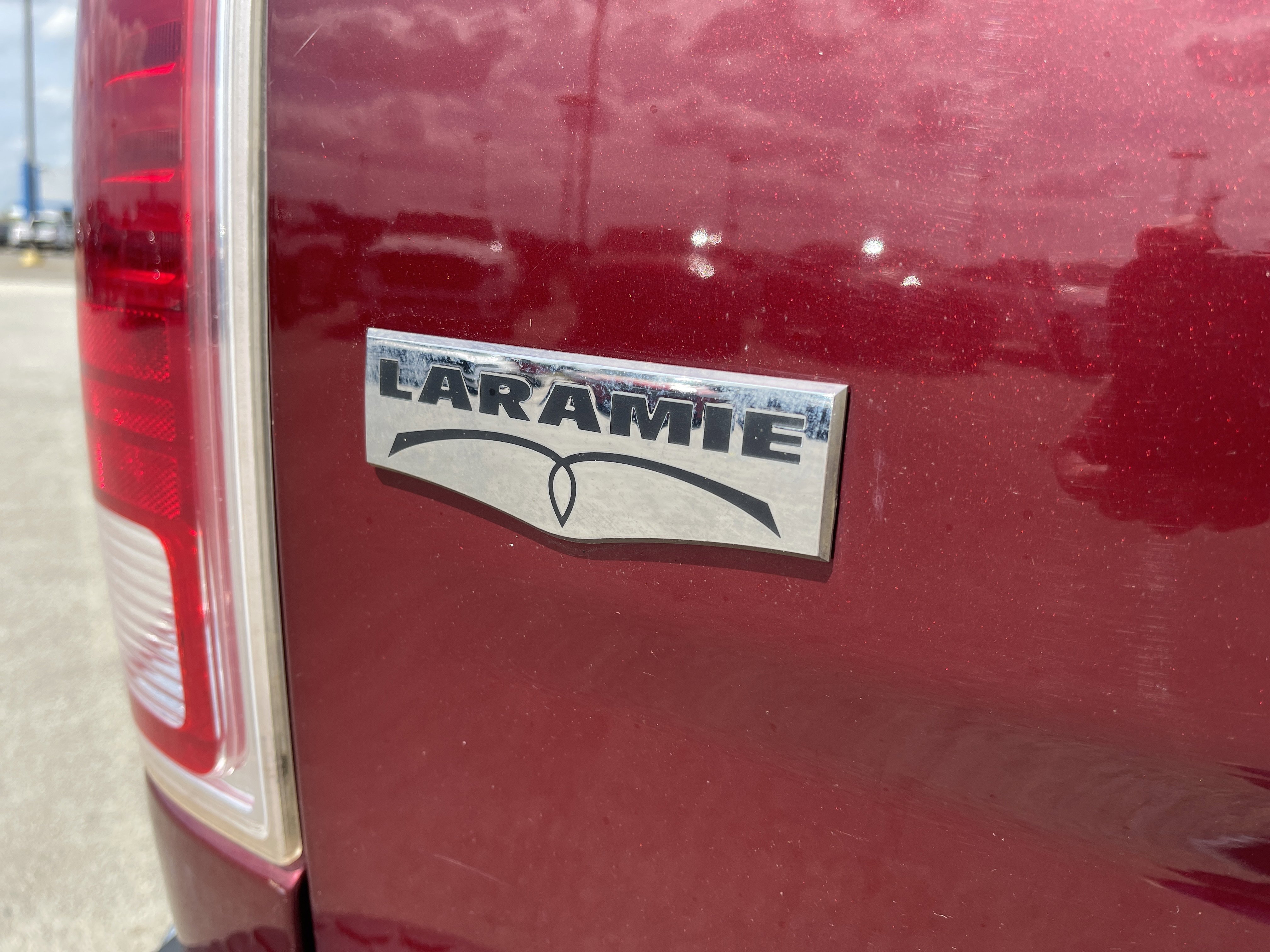 Used 2018 RAM 3500 Laramie image 13