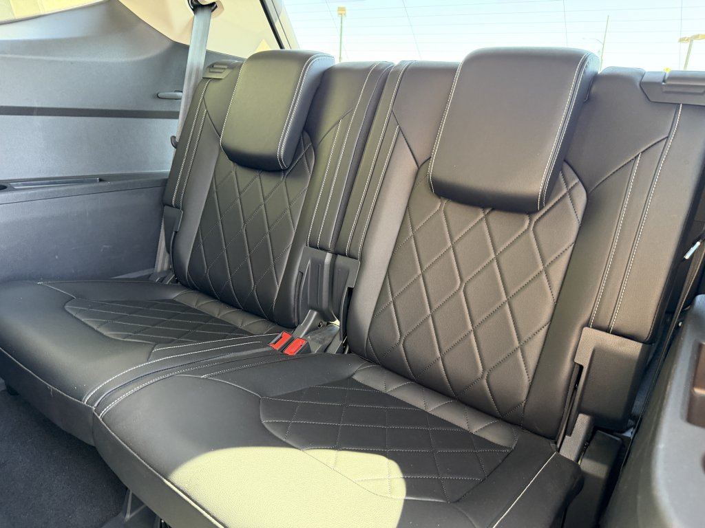 Used 2024 Volkswagen Atlas SEL Premium R-Line AWD/4WD image 43