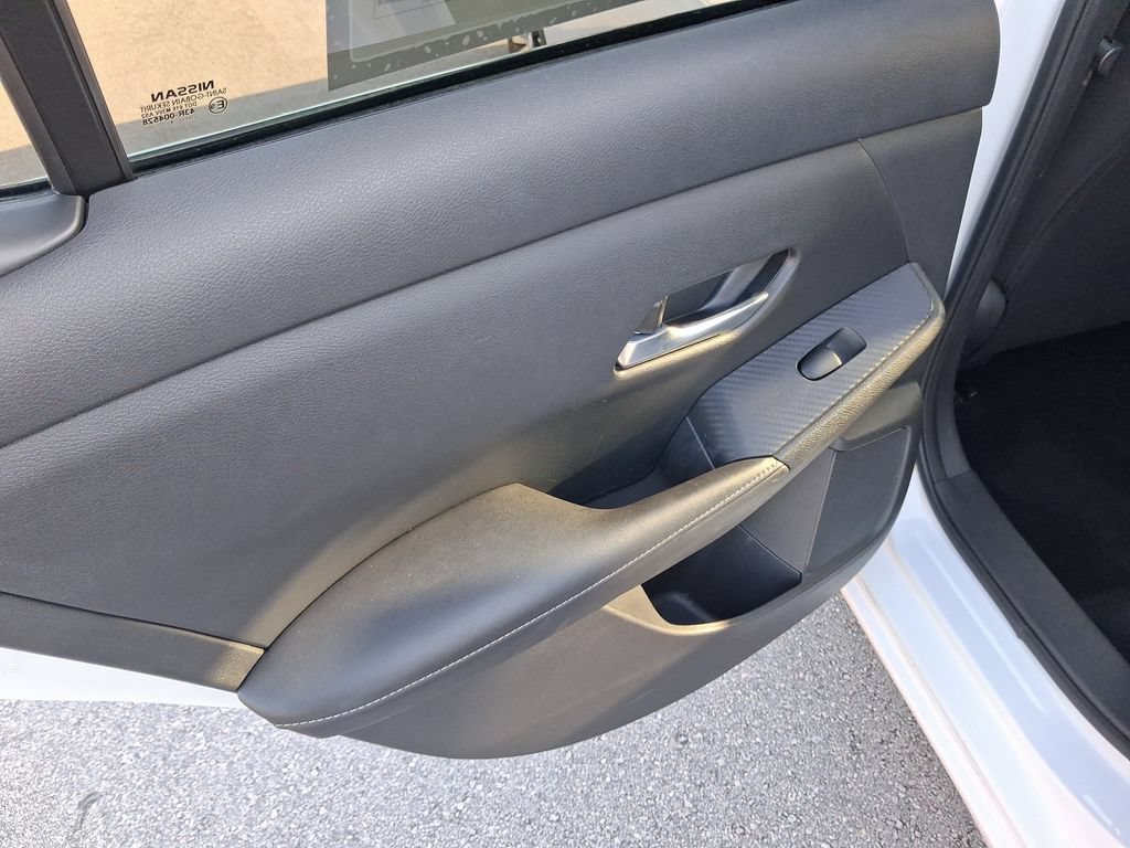 Certified 2021 Nissan Sentra SV FWD image 11