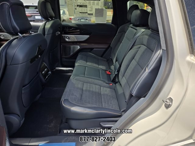 New 2026 Lincoln Nautilus Black Label w/ Jet Appearance Package AWD/4WD image 9
