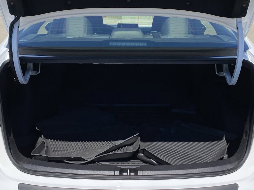 Certified 2025 Toyota Corolla LE image 18