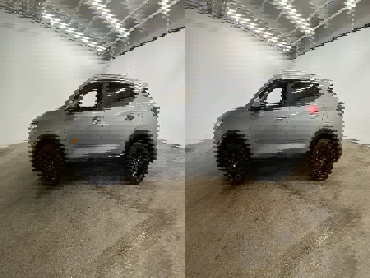 Used 2024 Buick Encore GX Sport Touring w/ Experience Buick Package image 3