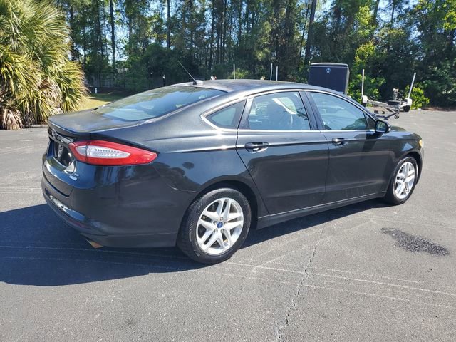 Used 2015 Ford Fusion SE FWD image 6