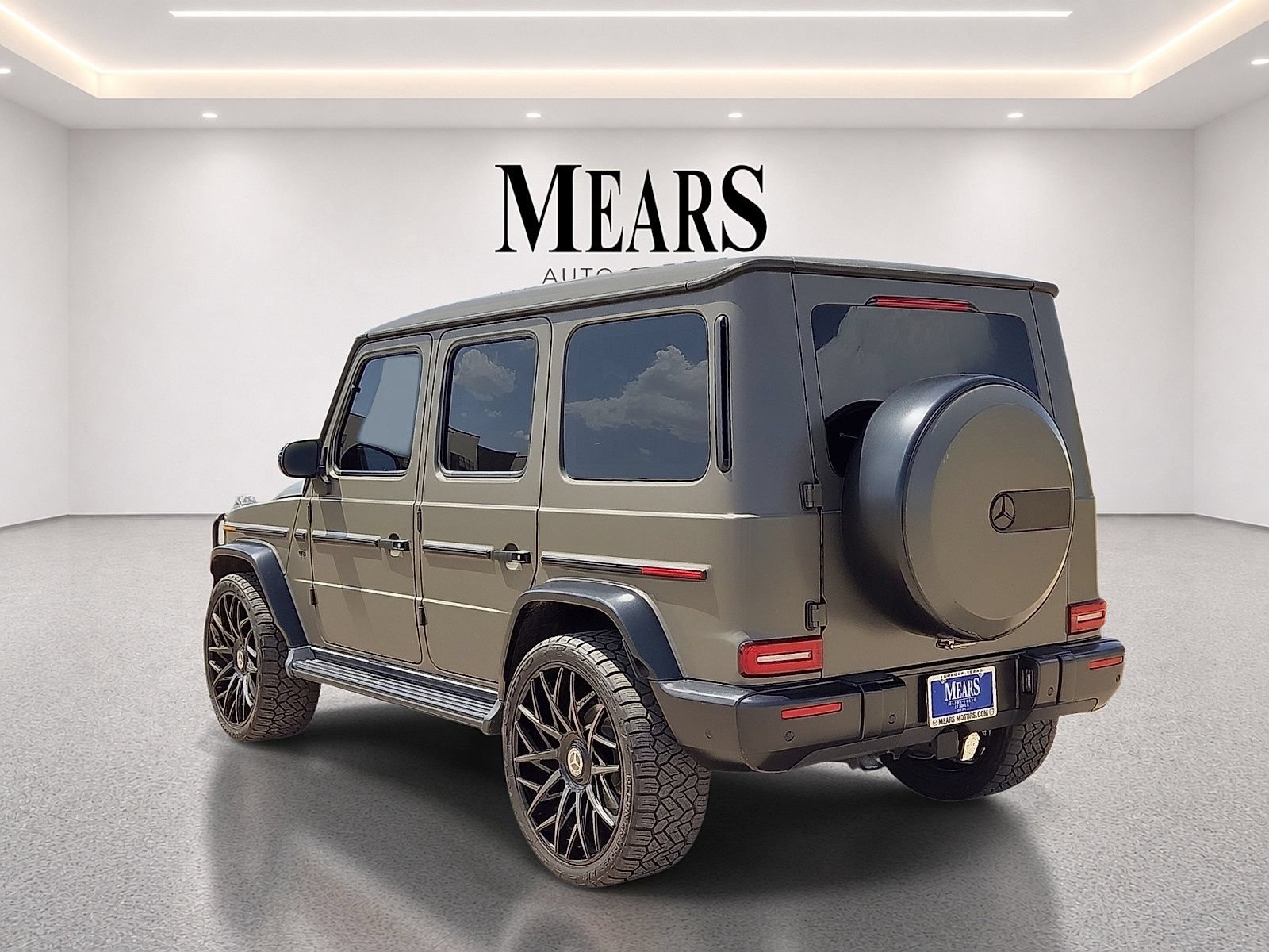 Used 2023 Mercedes-Benz G 550 image 3