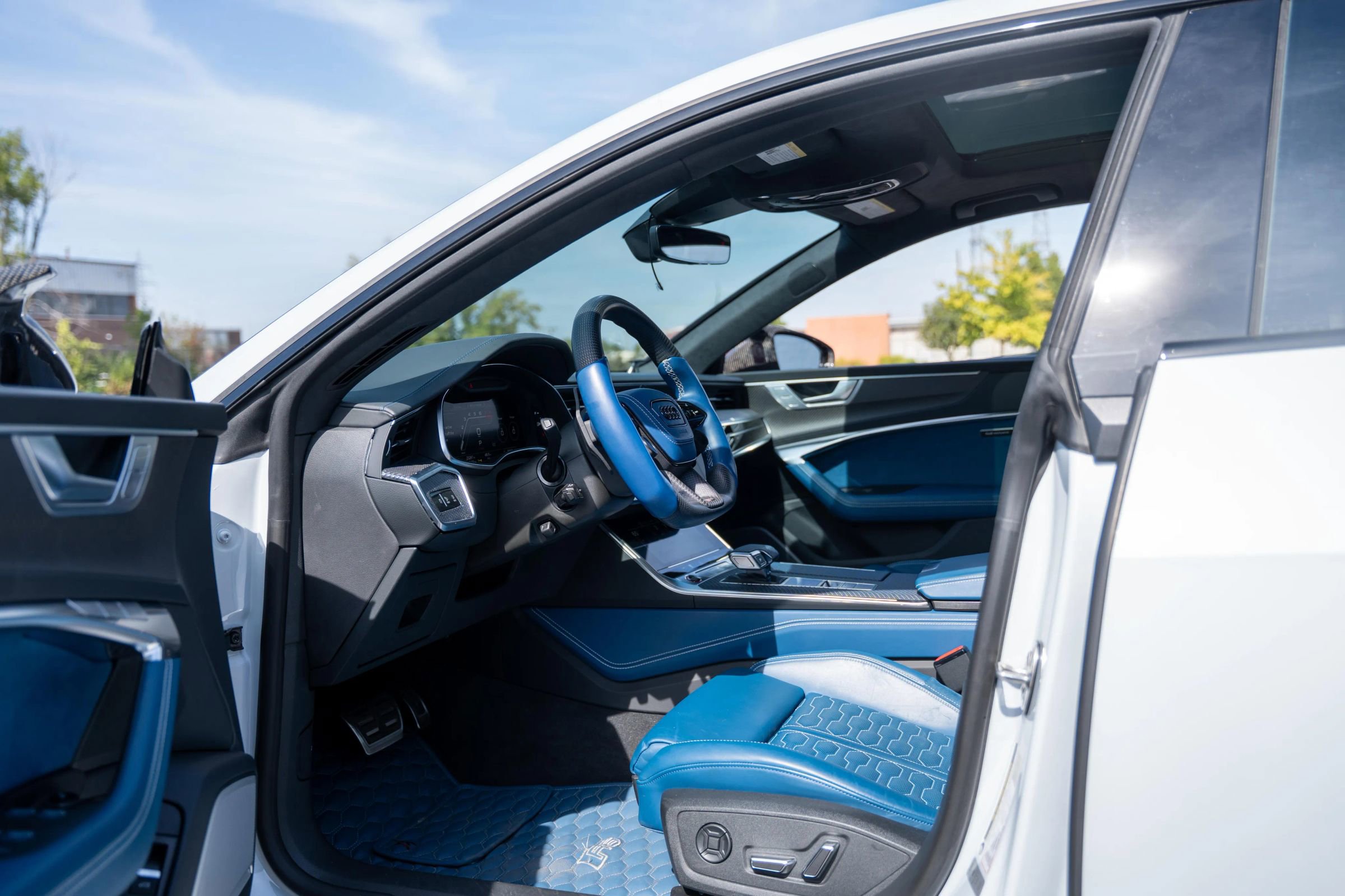 Used 2023 Audi RS 7 Sportback image 13