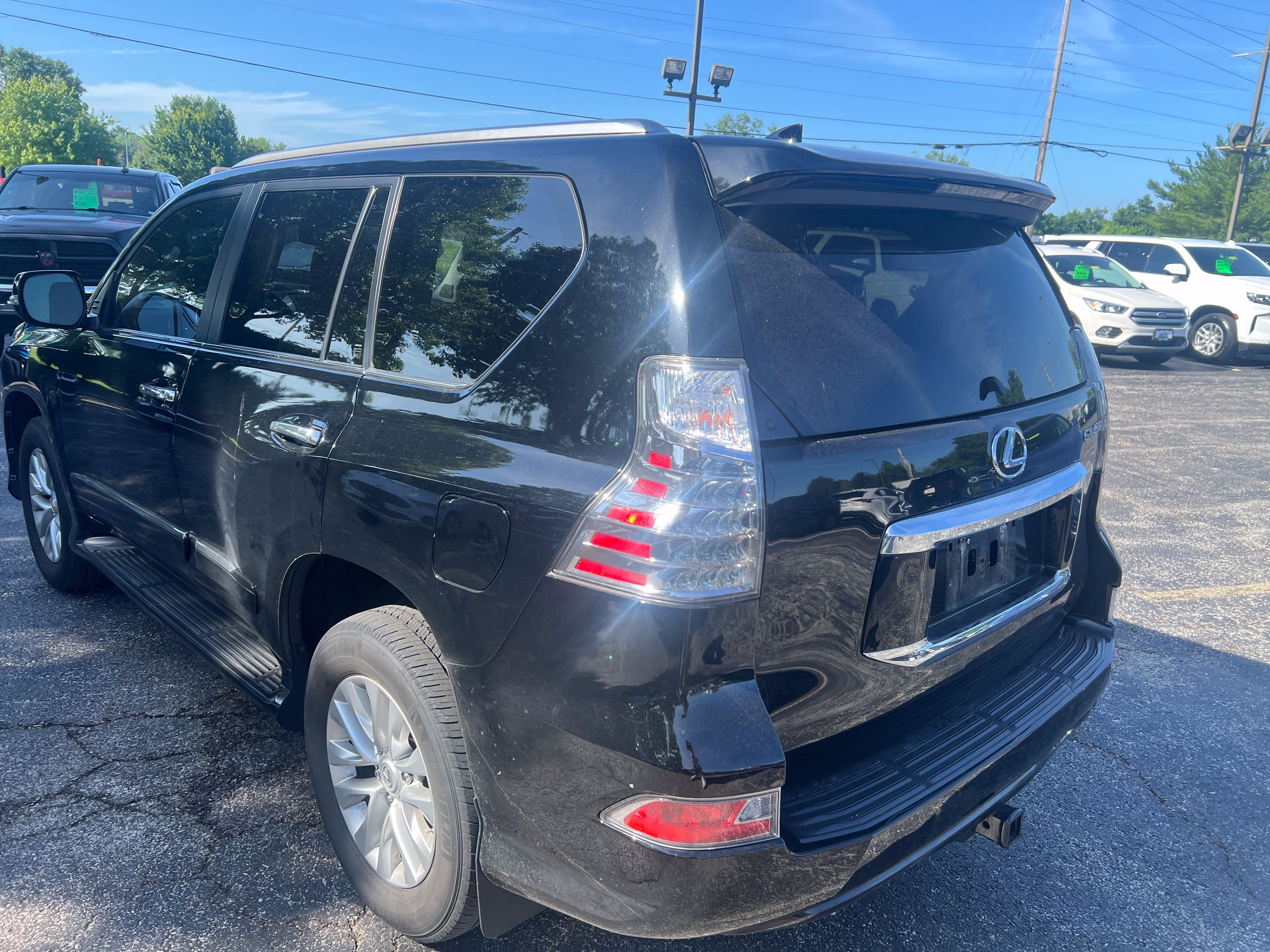 Used 2017 Lexus GX 460 AWD/4WD image 4
