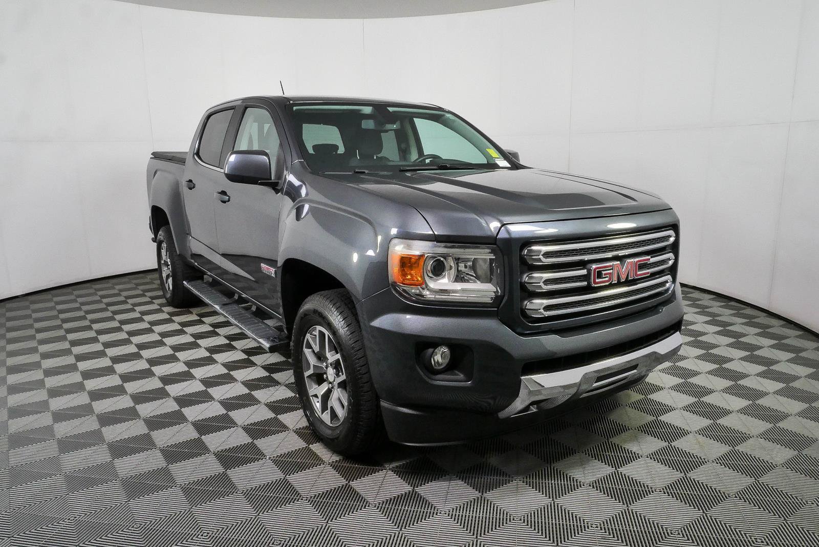Used 2016 GMC Canyon SLE w/ All Terrain Package AWD/4WD image 1