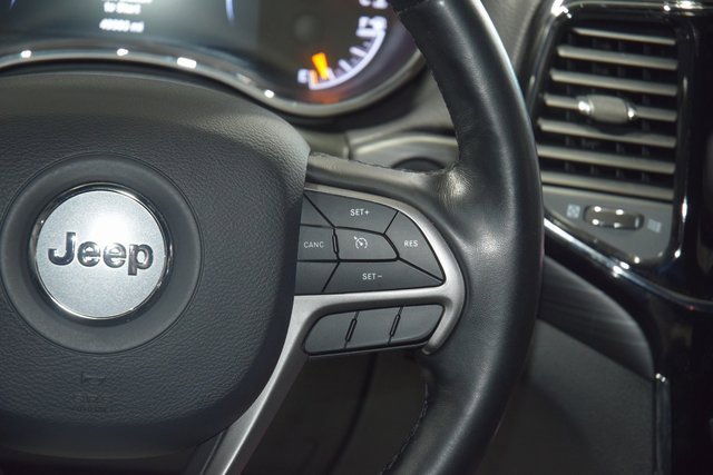 Used 2020 Jeep Grand Cherokee Altitude image 36