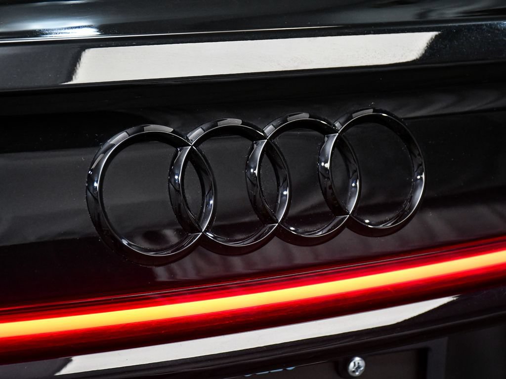 Used 2023 Audi S8 w/ S8 Executive Package AWD/4WD image 97