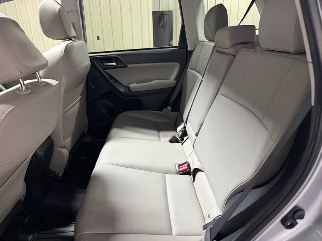 Used 2015 Subaru Forester 2.5i Limited AWD/4WD image 17