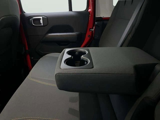 Used 2025 Jeep Wrangler Unlimited Sahara w/ Safety Group image 68