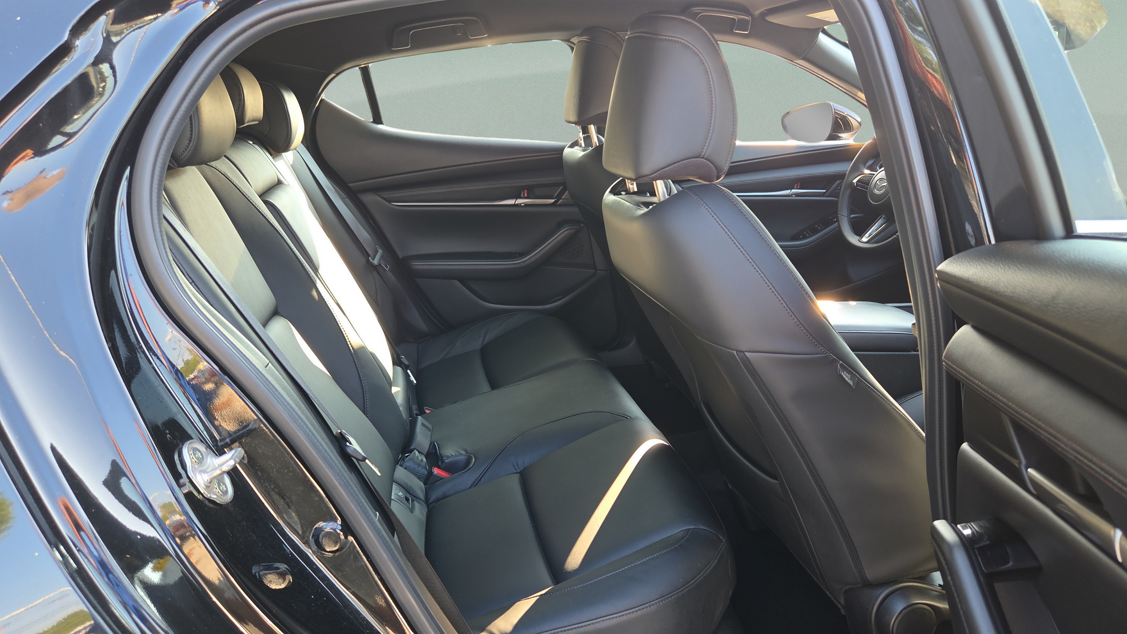 Used 2024 MAZDA MAZDA3 s FWD image 14