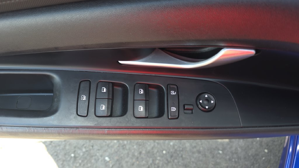 Used 2021 Hyundai Elantra SEL FWD image 12