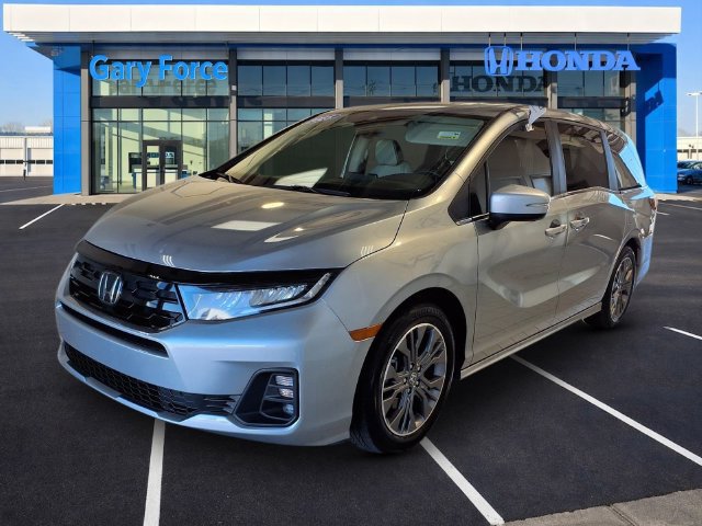 Certified 2025 Honda Odyssey Touring image 4