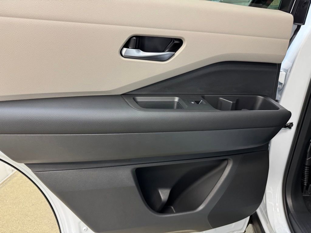 New 2026 Nissan Pathfinder SL image 14