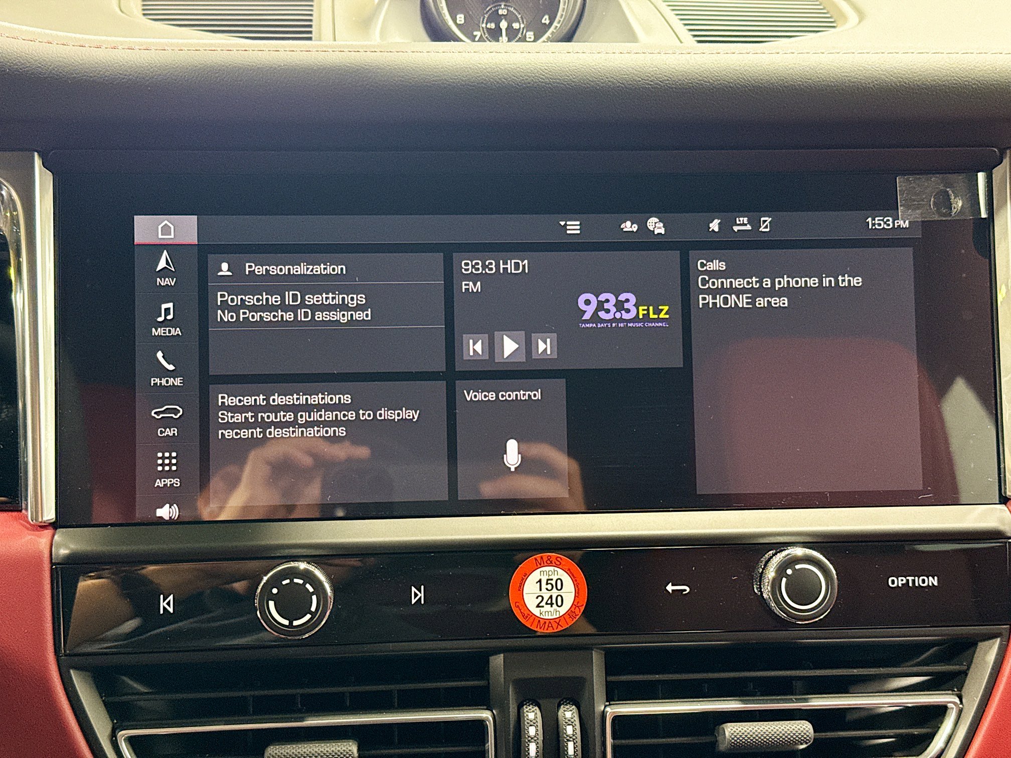 Certified 2026 Porsche Macan S AWD/4WD image 31
